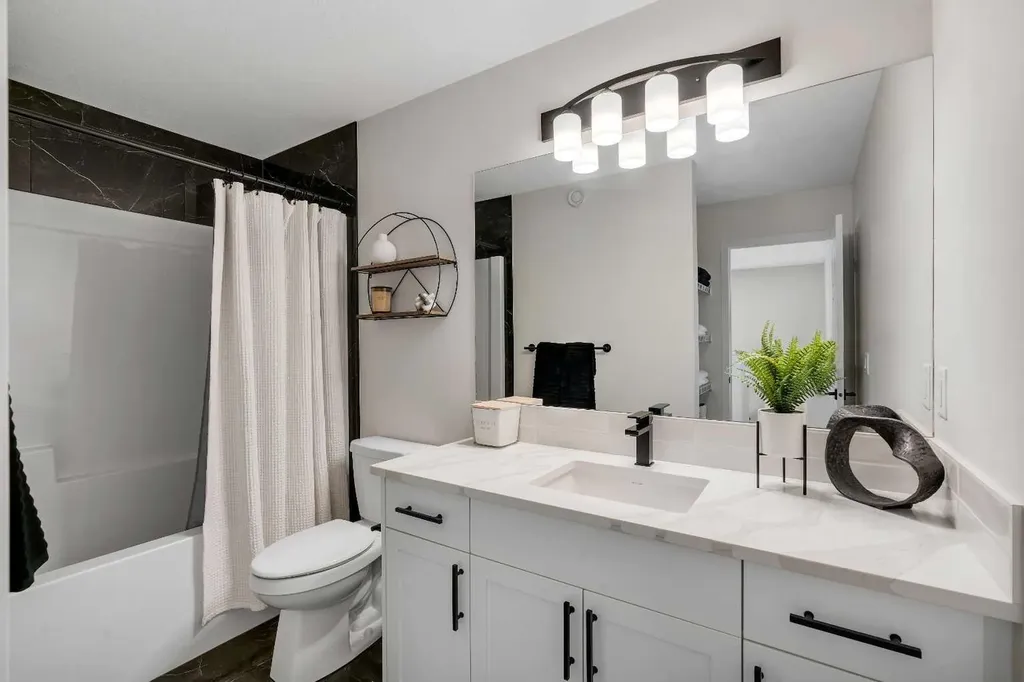 48 Lucas Passage NW Calgary AB T3P 2E3
