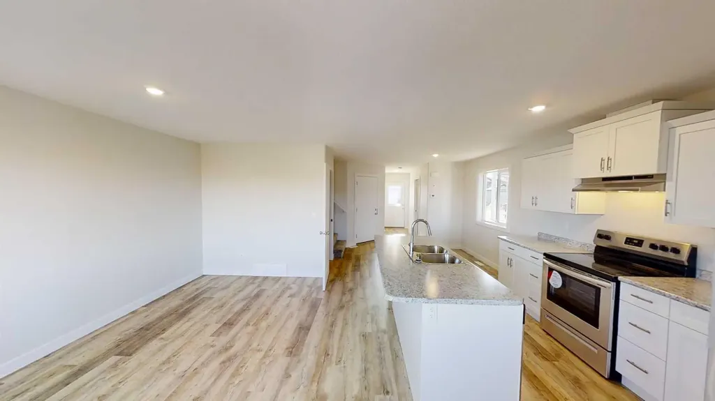 9508 113 Avenue Clairmont AB T8X0T2