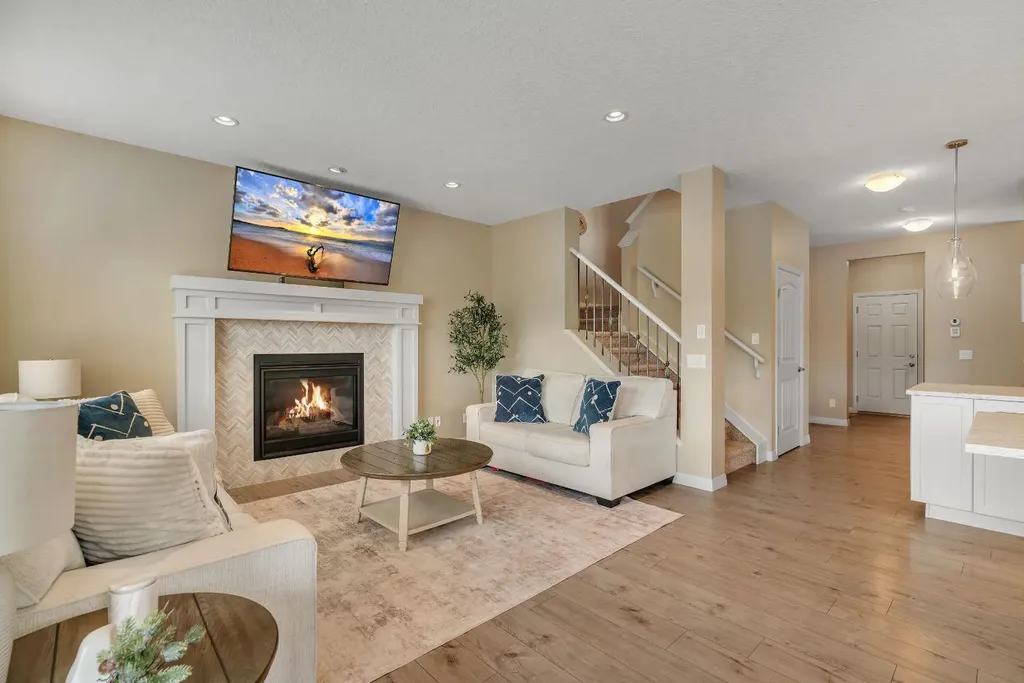 369 Clydesdale Way Cochrane AB T4C 0X2