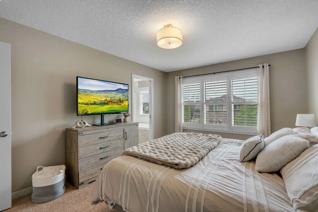 369 Clydesdale Way Cochrane AB T4C 0X2