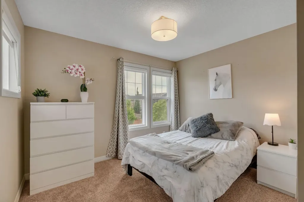 369 Clydesdale Way Cochrane AB T4C 0X2