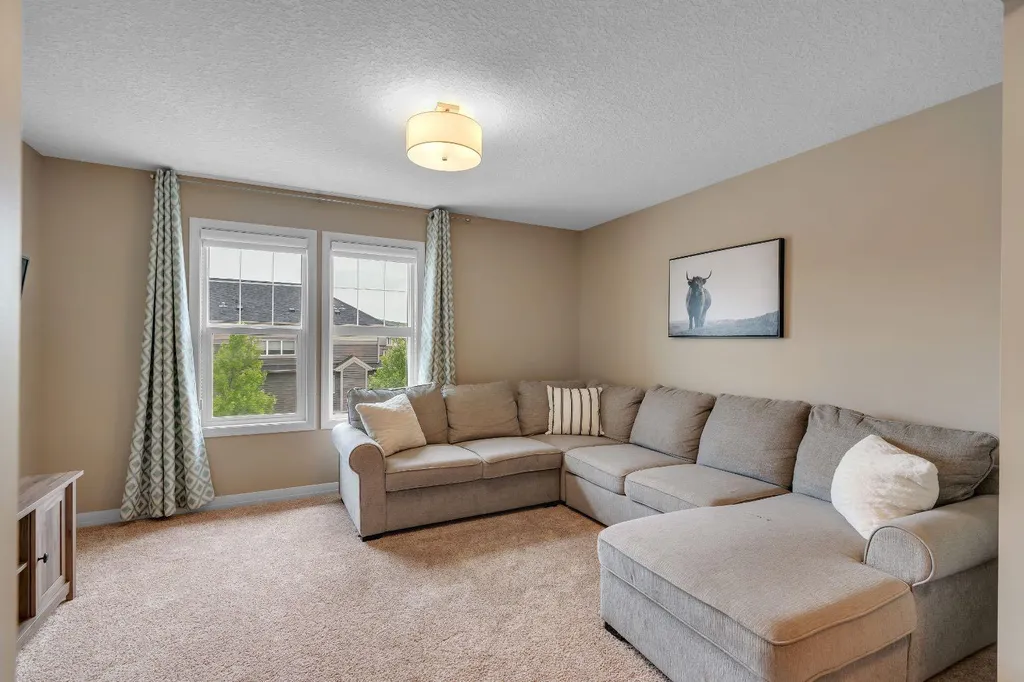369 Clydesdale Way Cochrane AB T4C 0X2