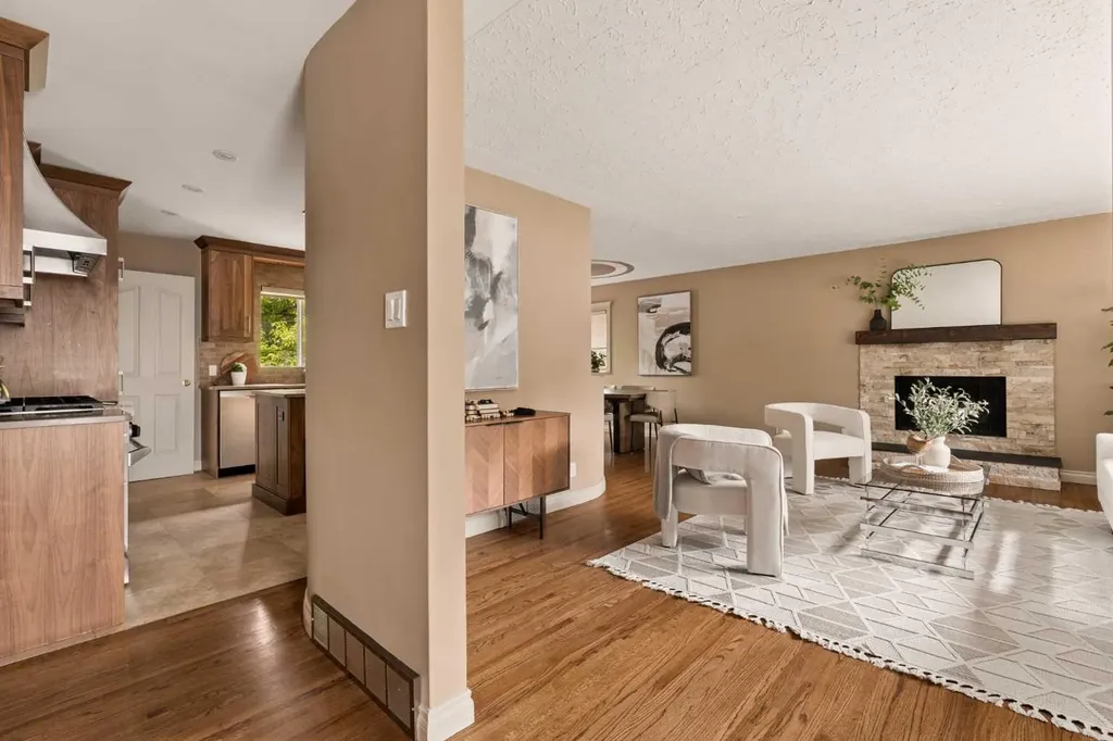 220 41 Avenue NW Calgary AB T2K 0G8
