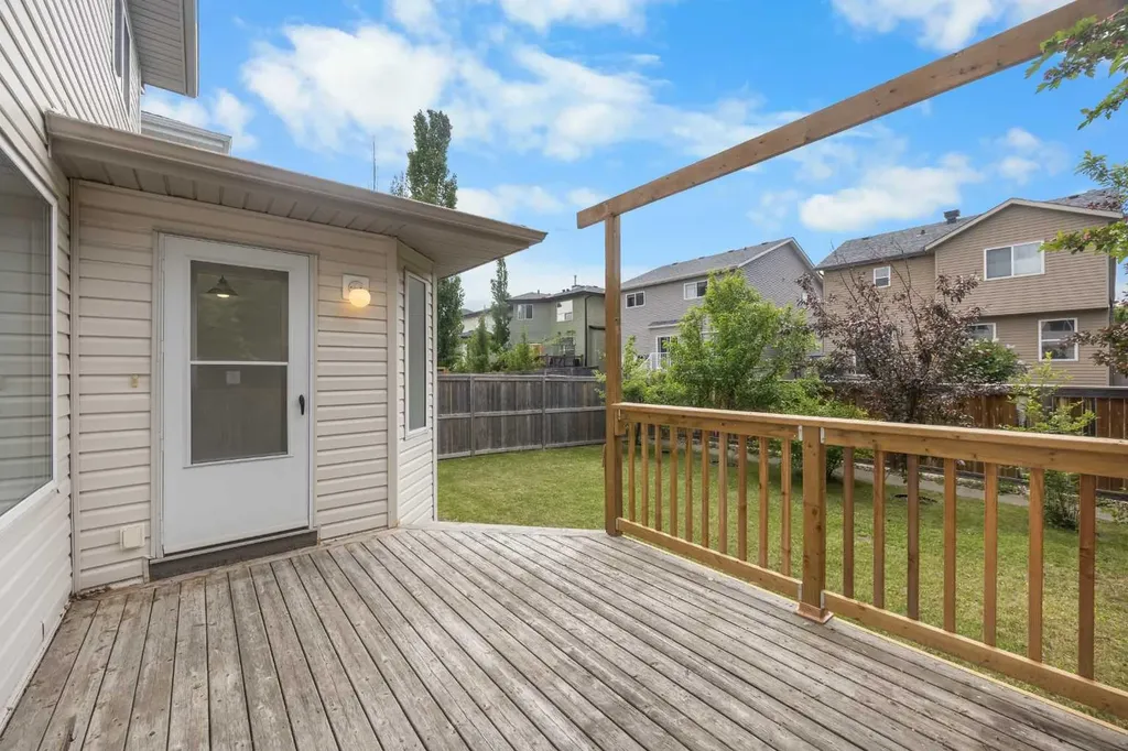 144 Panamount Lane NW Calgary AB T3K 5Y6