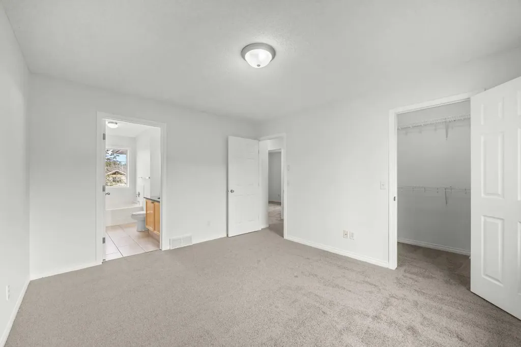 144 Panamount Lane NW Calgary AB T3K 5Y6
