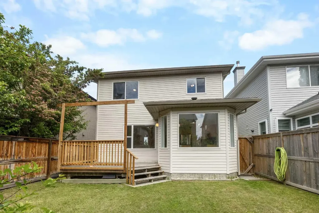 144 Panamount Lane NW Calgary AB T3K 5Y6