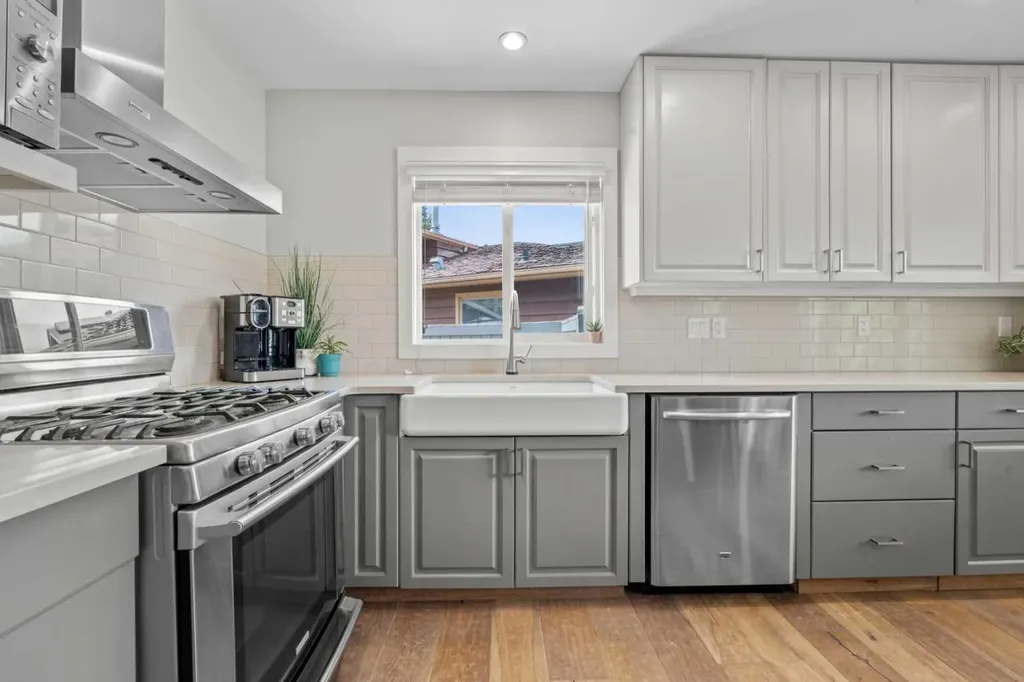 331 Midglen Place SE Calgary AB T2X 1H8