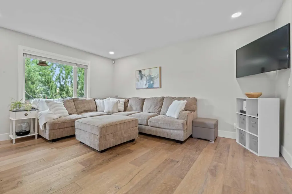 331 Midglen Place SE Calgary AB T2X 1H8