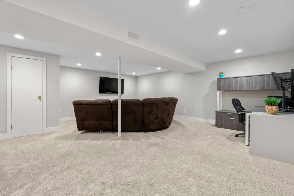 331 Midglen Place SE Calgary AB T2X 1H8
