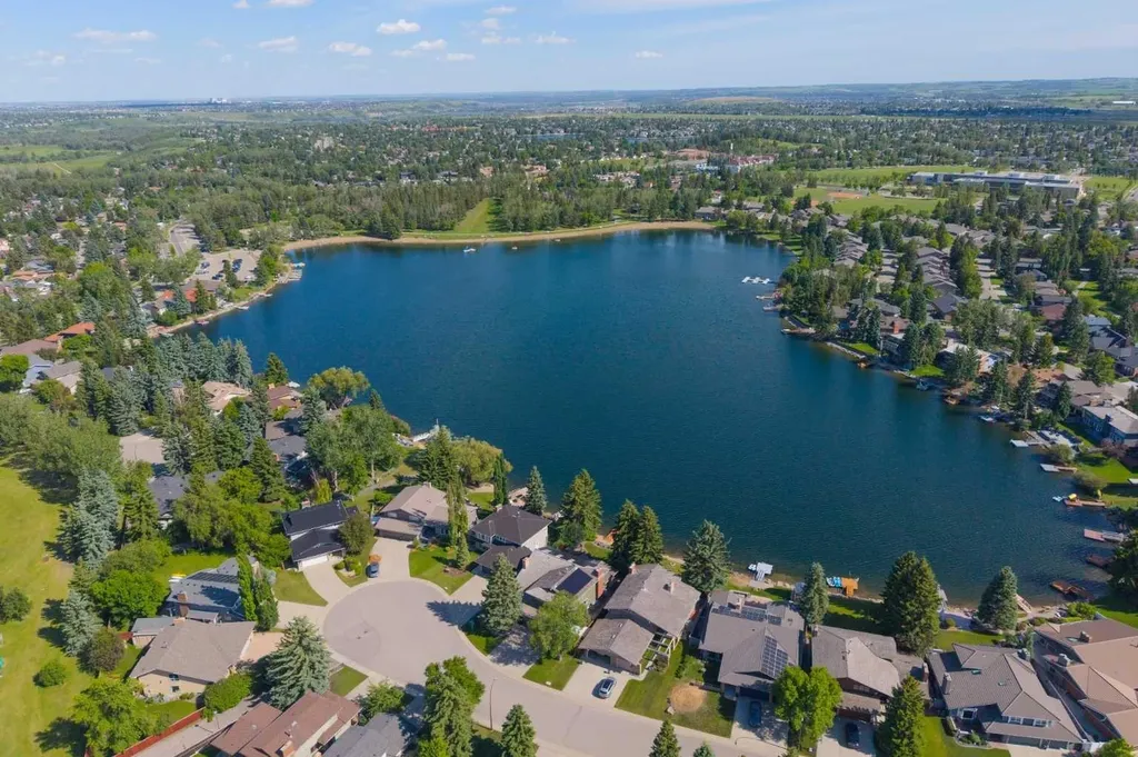 331 Midglen Place SE Calgary AB T2X 1H8