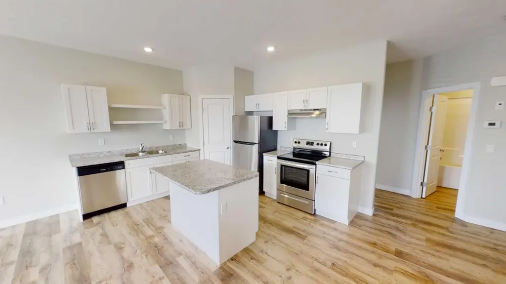 9549 114 Avenue Clairmont AB T8X0W7