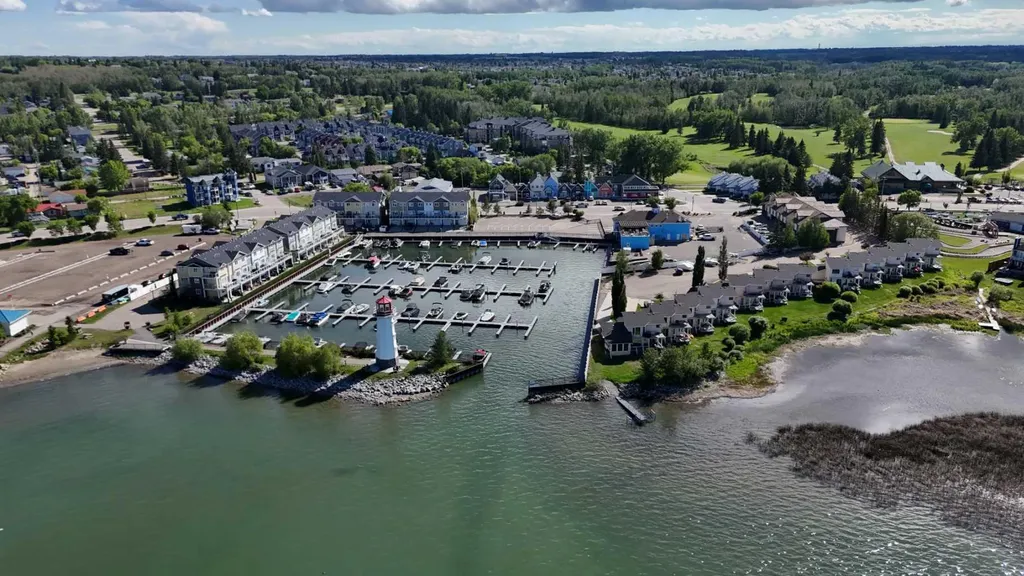 5230 Lakeshore Drive Sylvan Lake AB T4S 1Y8