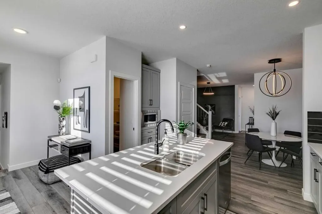 228 Layton Link SE Airdrie AB T4A 3R7