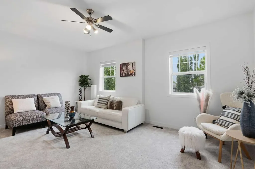 319 Coventry Road NE Calgary AB T3K5K5