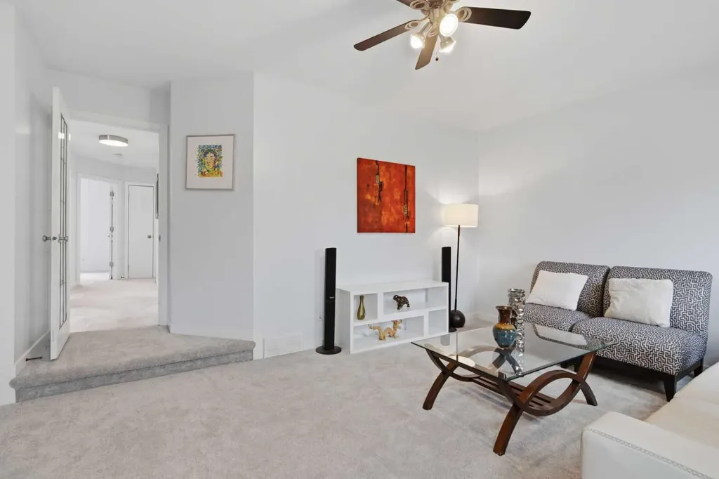 319 Coventry Road NE Calgary AB T3K5K5