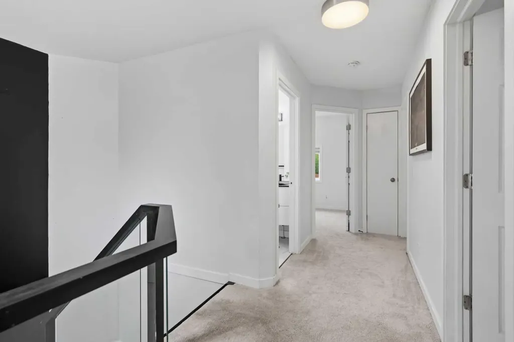 319 Coventry Road NE Calgary AB T3K5K5