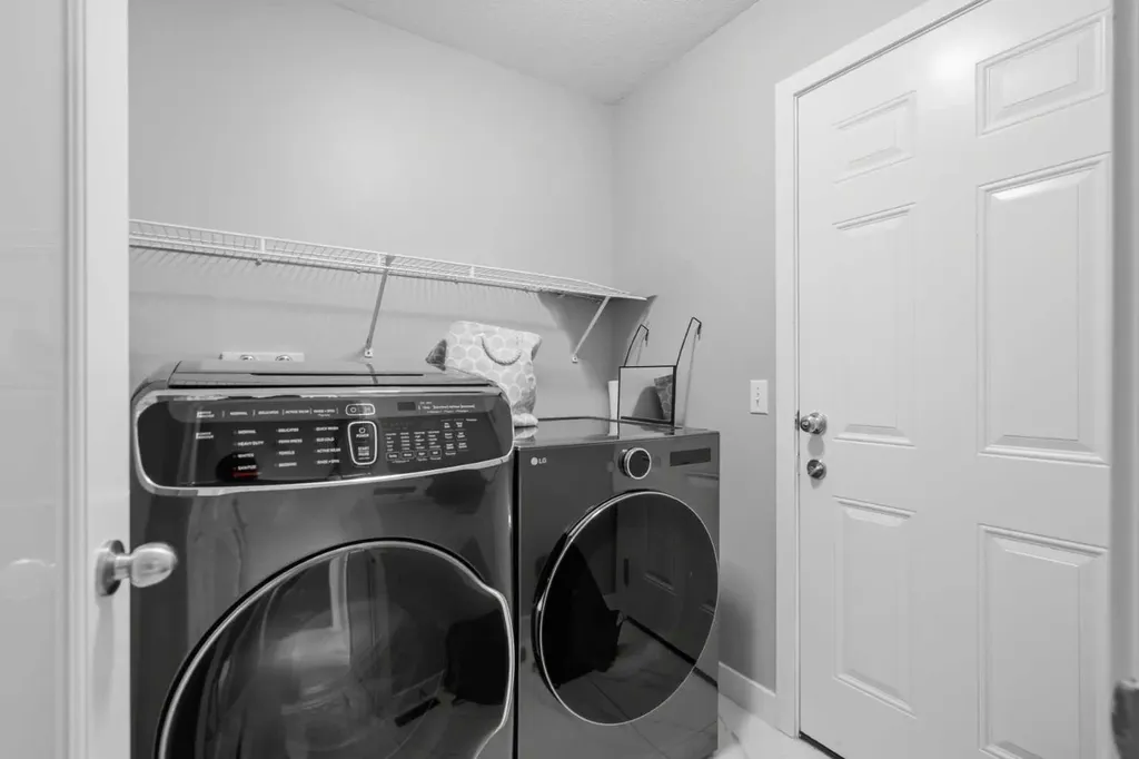 319 Coventry Road NE Calgary AB T3K5K5