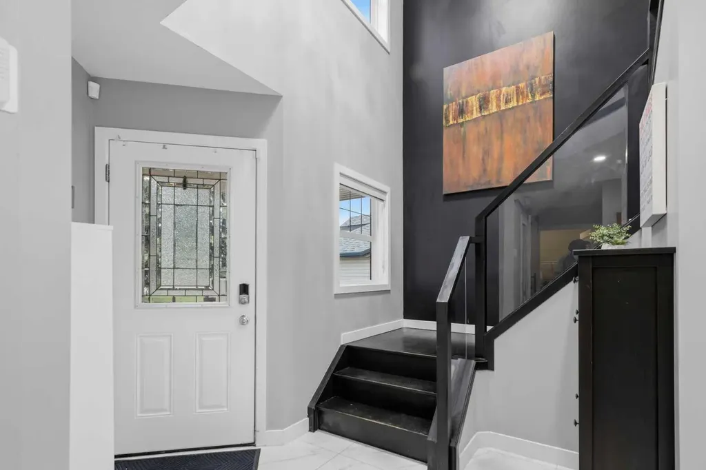 319 Coventry Road NE Calgary AB T3K5K5