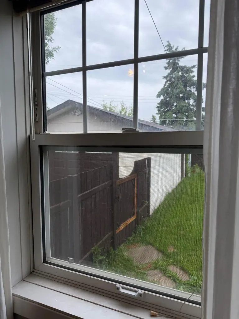 10107 90 Avenue Grande Prairie AB T8V 0E8