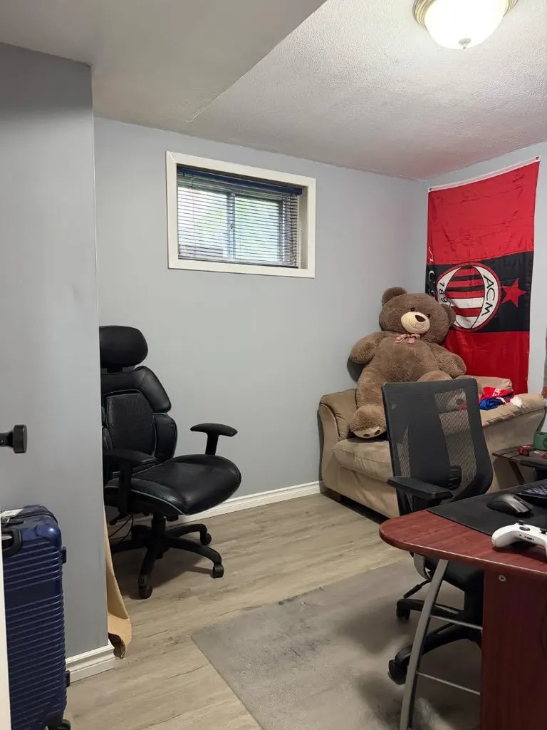 10107 90 Avenue Grande Prairie AB T8V 0E8