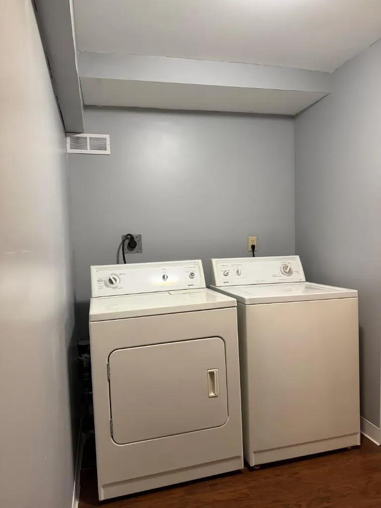 10107 90 Avenue Grande Prairie AB T8V 0E8