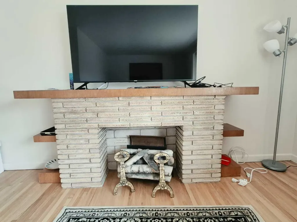 1023 29a Street S Lethbridge AB T1K 2X8
