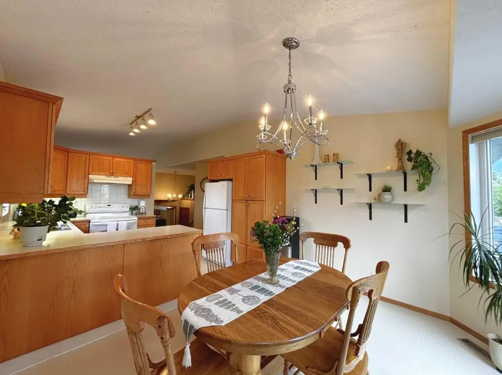 6244 Cypress Close Olds AB T4H 1M7