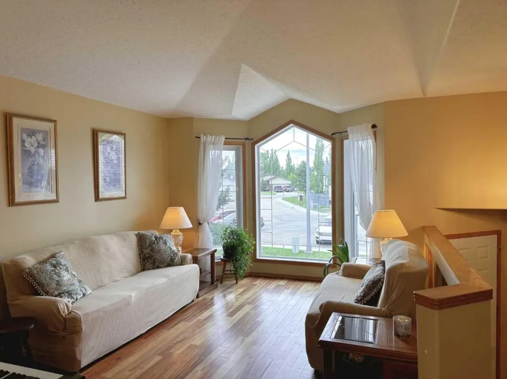 6244 Cypress Close Olds AB T4H 1M7