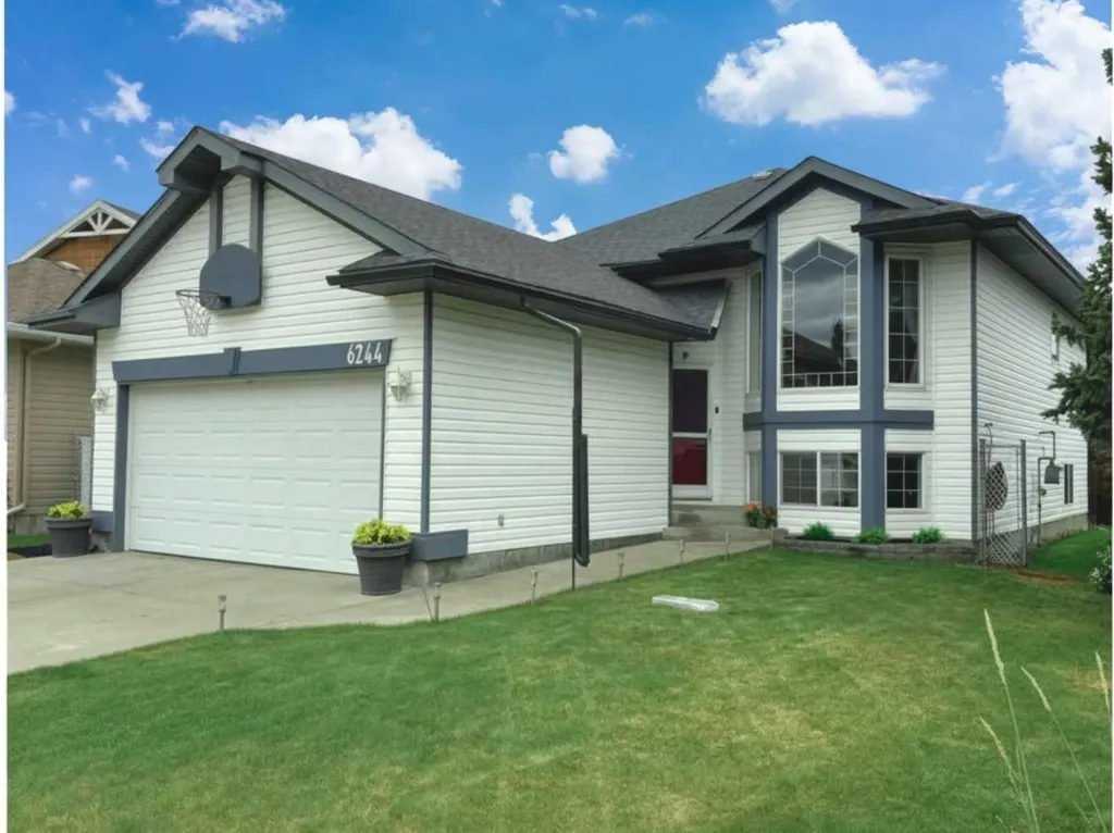 6244 Cypress Close Olds AB T4H 1M7