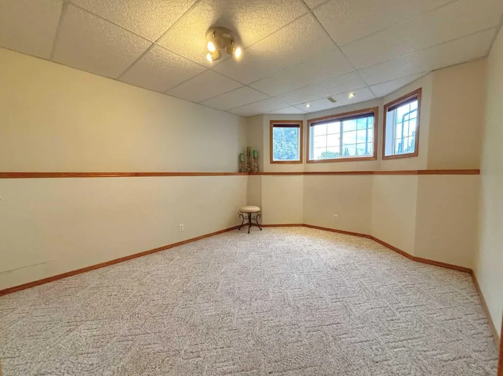 6244 Cypress Close Olds AB T4H 1M7