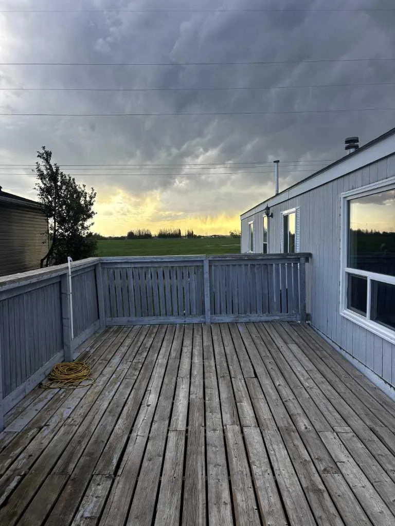 39 Maple Drive Brooks AB T1R 1J2