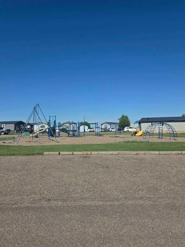 39 Maple Drive Brooks AB T1R 1J2