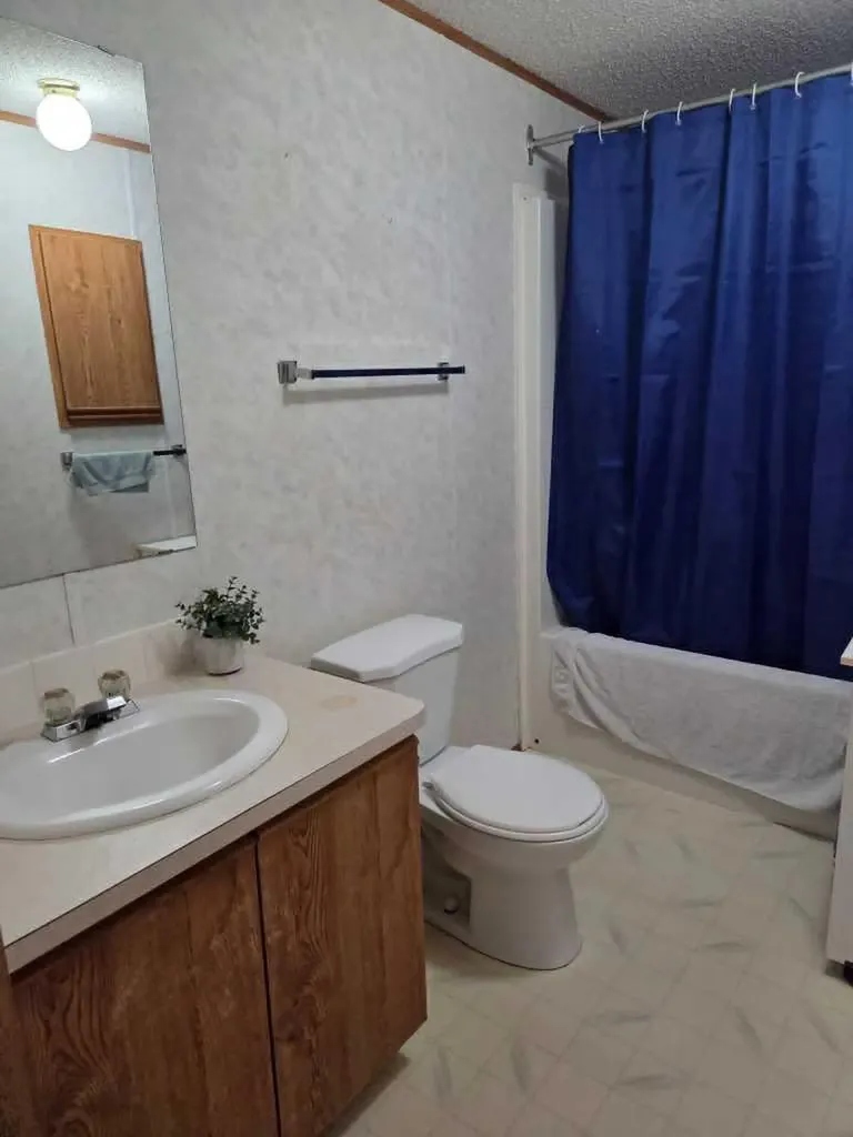 39 Maple Drive Brooks AB T1R 1J2