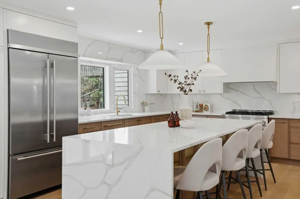 119 Canterville Road SW Calgary AB T2W 4R2