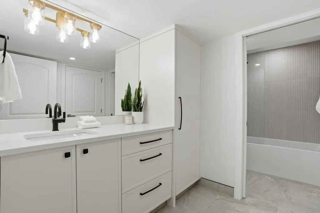 119 Canterville Road SW Calgary AB T2W 4R2