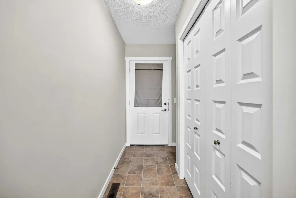 711 Auburn Bay Circle SE Calgary AB T3M 2A3