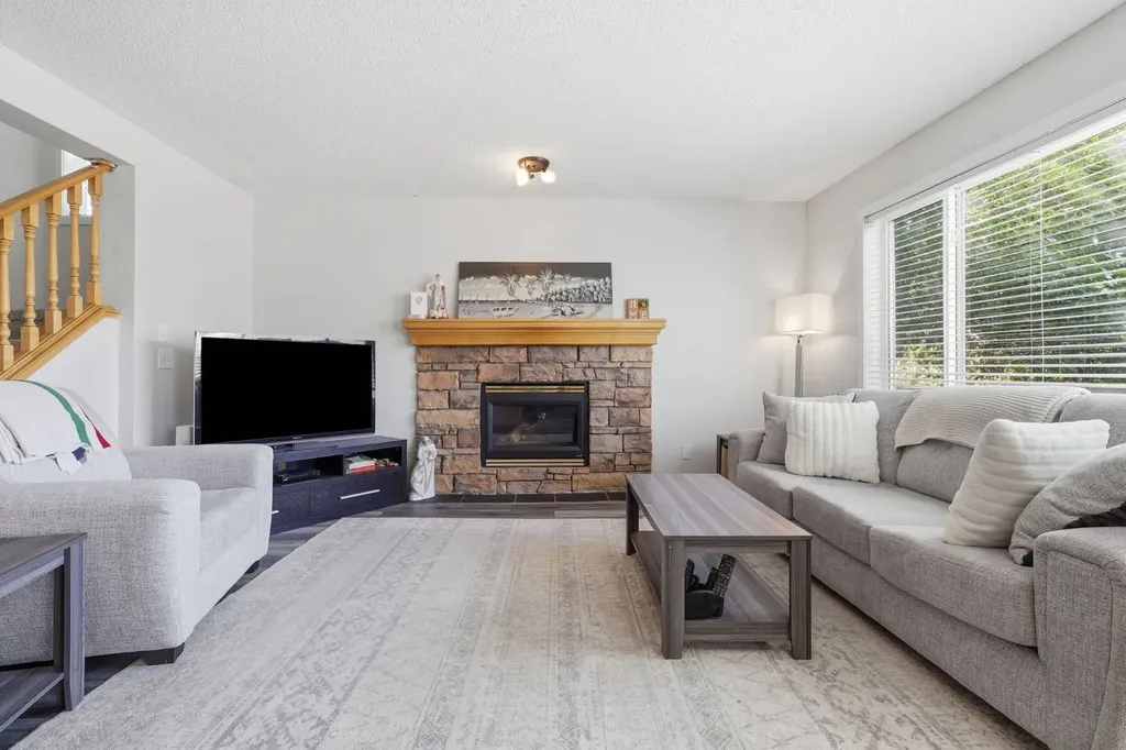 134 Prestwick Landing SE Calgary AB T2Z 3S4