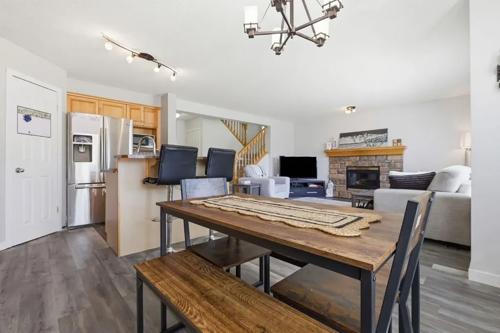 134 Prestwick Landing SE Calgary AB T2Z 3S4