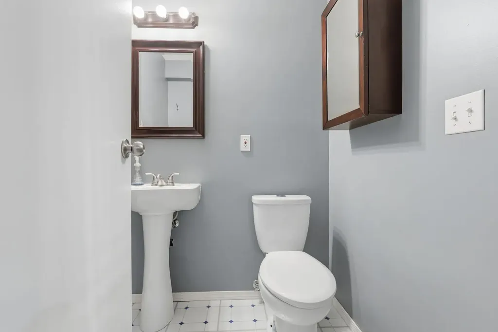 134 Prestwick Landing SE Calgary AB T2Z 3S4