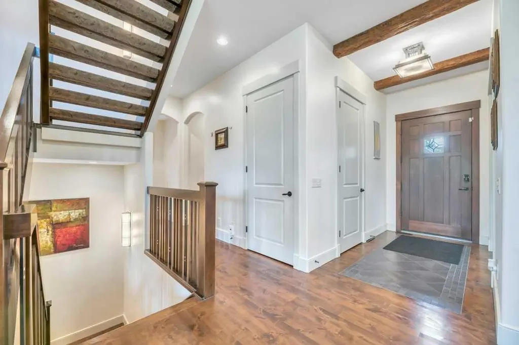 377 Evergreen Circle SW Calgary AB T2Y 0B8
