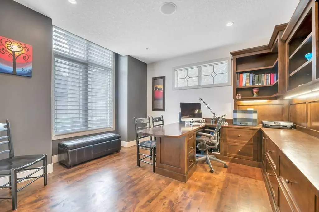 377 Evergreen Circle SW Calgary AB T2Y 0B8