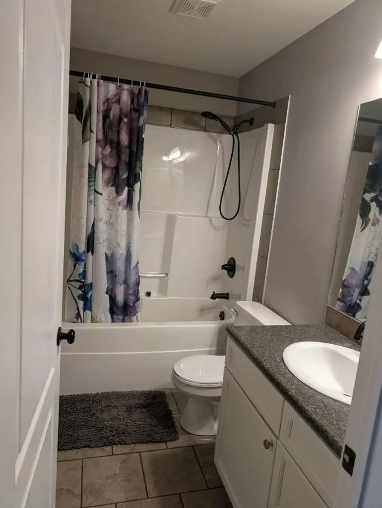 1220 21 Street Bowden AB T0M 0K0