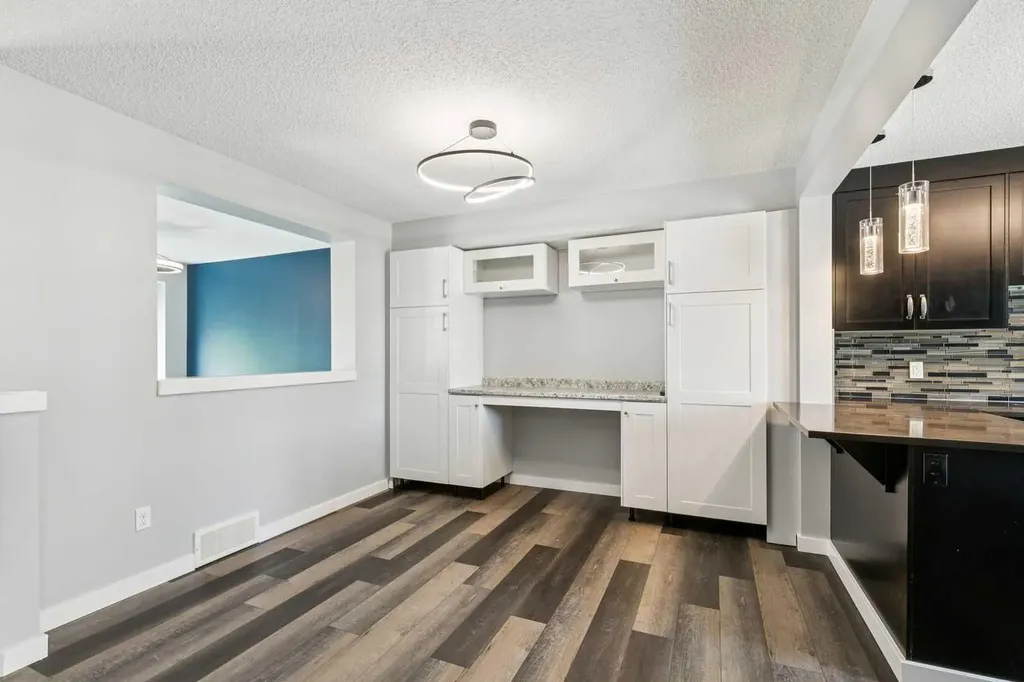 50 Westland Road Okotoks AB T1S 2G4