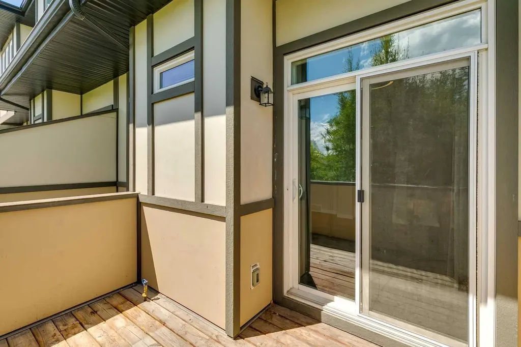 50 Westland Road Okotoks AB T1S 2G4