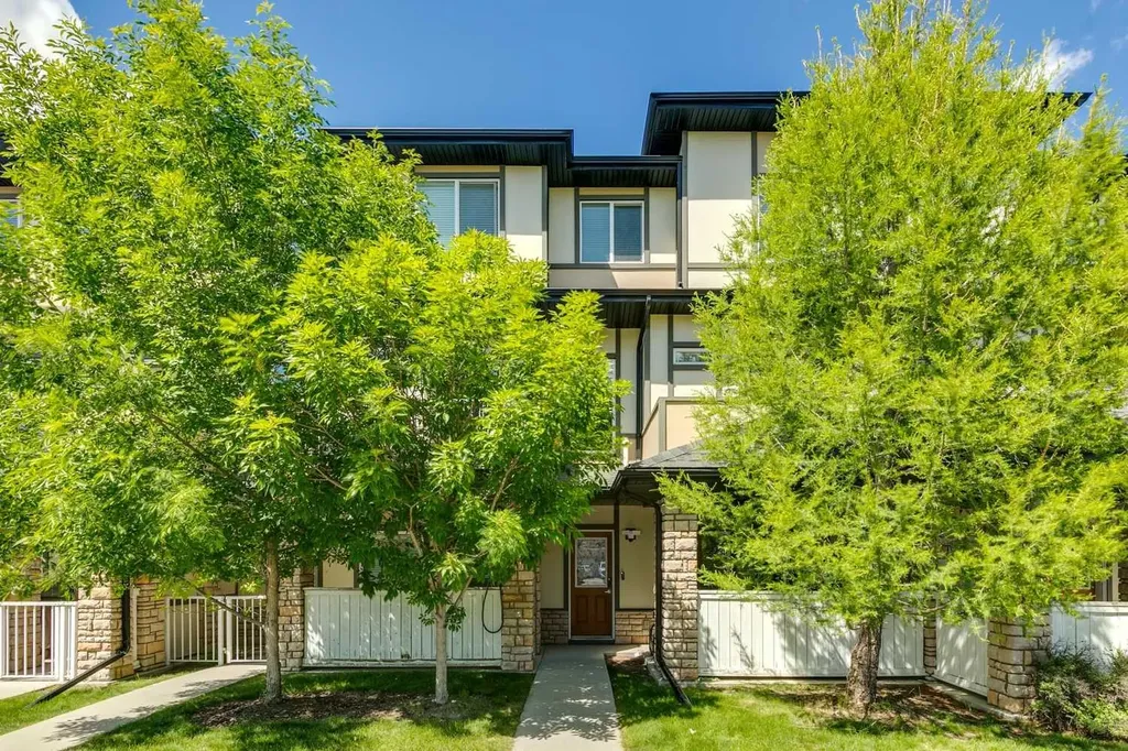 50 Westland Road Okotoks AB T1S 2G4
