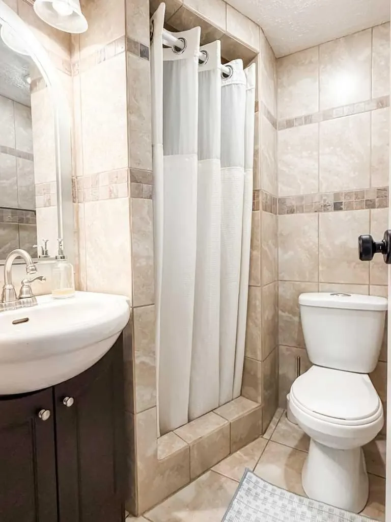 2 55 Street Close Stettler AB T4K 1J3