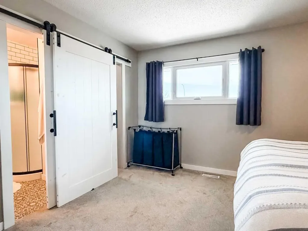 2 55 Street Close Stettler AB T4K 1J3