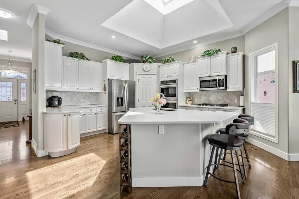 246 Crystal Shores Drive Okotoks AB T1S 2C5