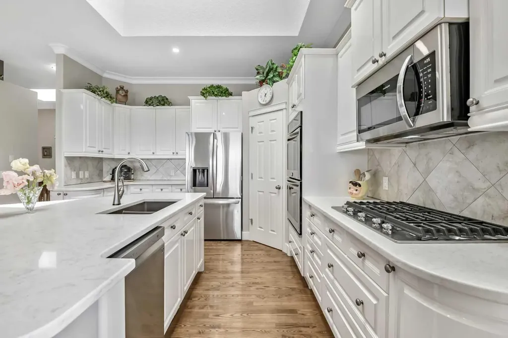 246 Crystal Shores Drive Okotoks AB T1S 2C5