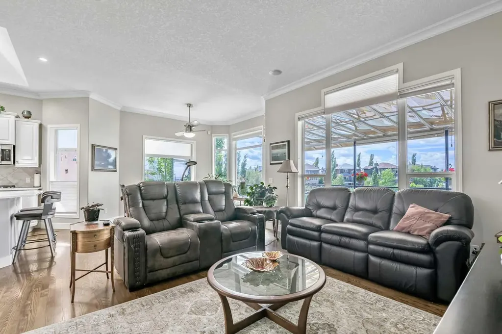 246 Crystal Shores Drive Okotoks AB T1S 2C5
